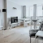 2-Zimmer City Apartment 57M² Mit King Size Bett Und Kueche