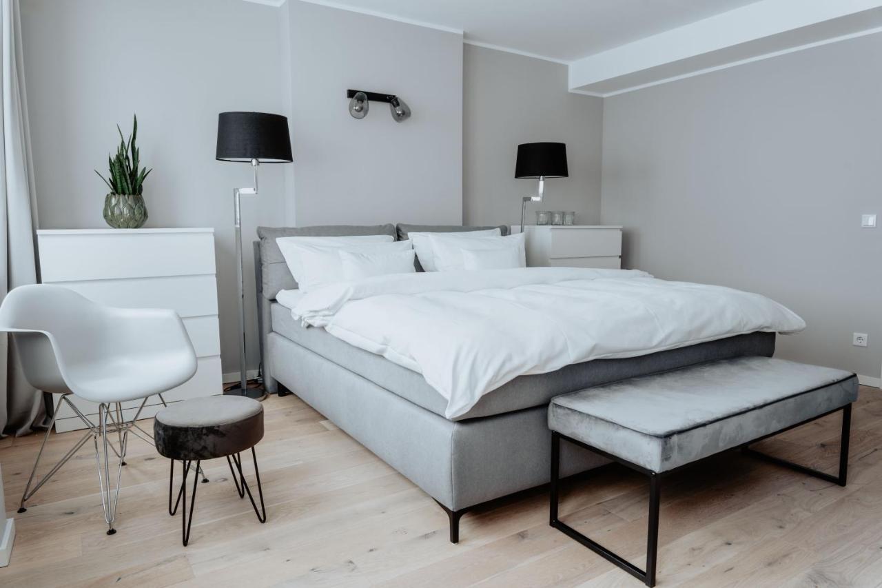2-zimmer 57m² Mit King Size Bett Und Kueche Appartement *
